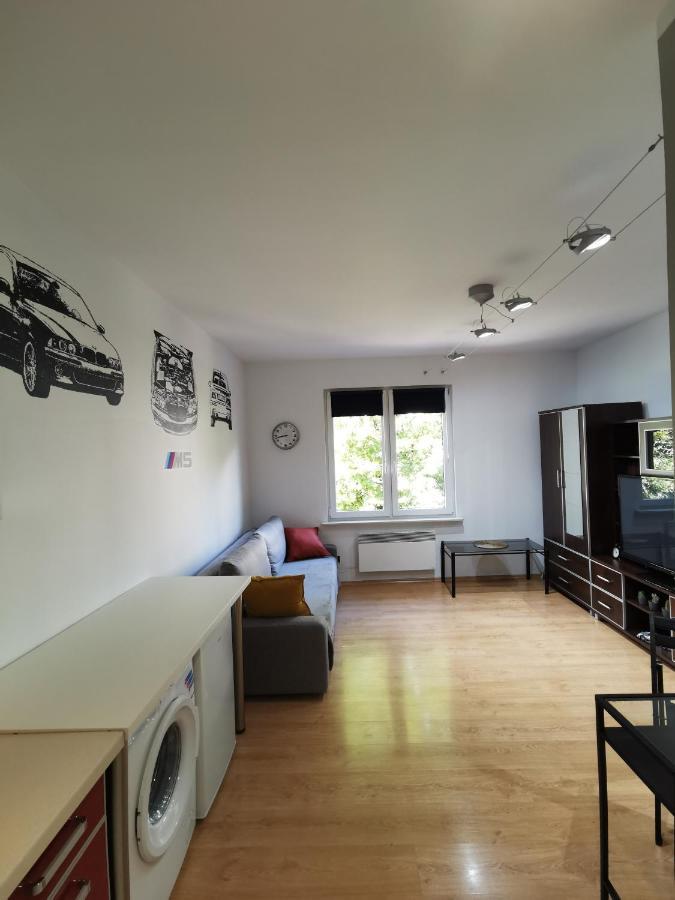 Small Apartament In Heart Of Boleslawiec City Екстериор снимка